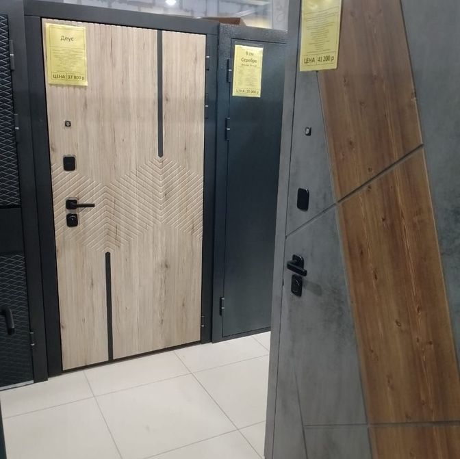Входные и межкомнатные двери в Симферополе