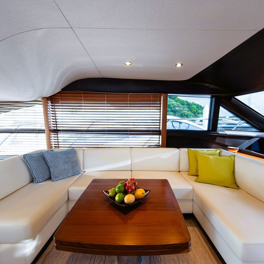 Купить YACHT PRINCESS OVATION 52